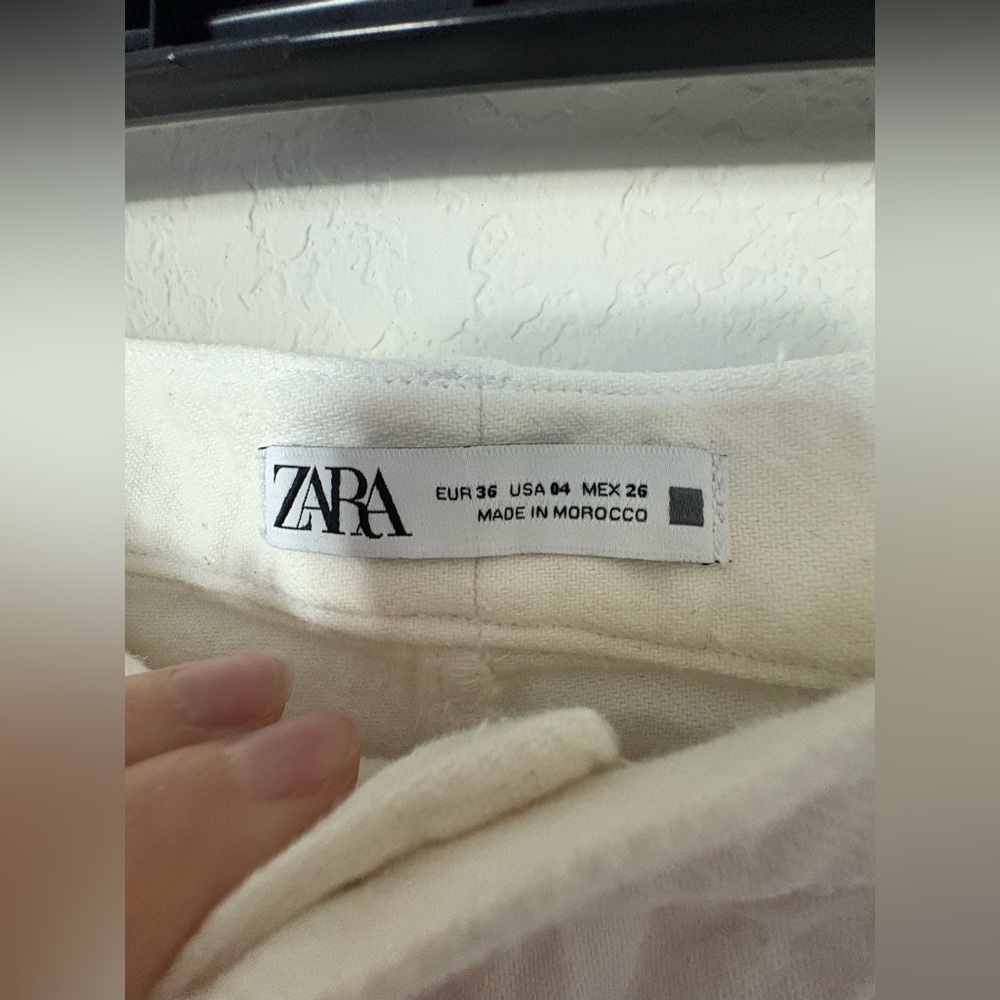 Zara Cream Lightweight Pleated Ivory Jeans High-Waist Relaxed Fit - Picture 6 of 9
